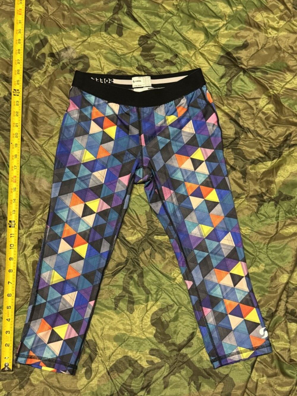 Soffe Low Rise Geometric Capri Leggings - Junior M